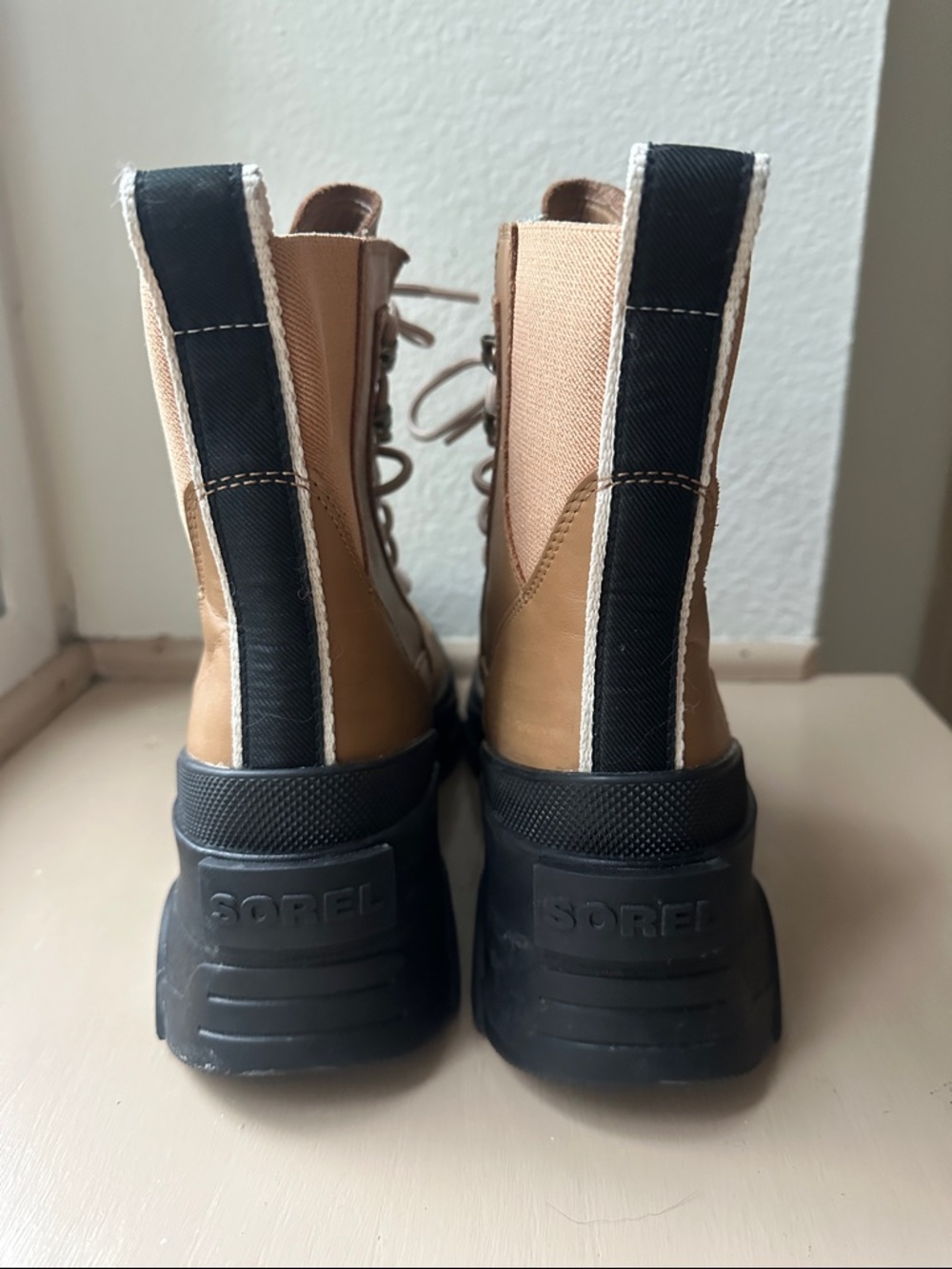 Sorel Brex Lace Up Boots- Womens size 9- Tan - Picture 16 of 16